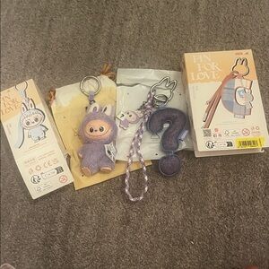 Pop Mart Purple Labubu V4 Pin for Love ? for Emm Keychain Set‎